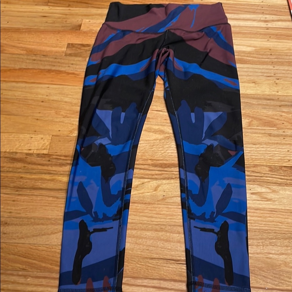 Reversible leggings